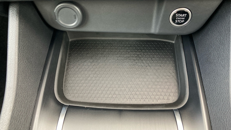 Nissan Qashqai 1.3 DiG-T MH Acenta Premium 5dr Petrol Hatchback